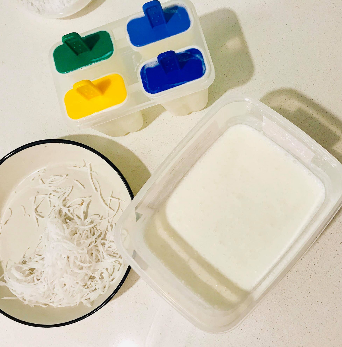 Bí quyết làm kem dừa dẻo mịn cho ngày hè thanh mát - Hình 3 Bi quyet lam kem dua deo min cho ngay he thanh mat-Hinh-3