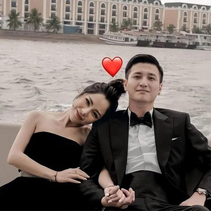 Nu MC U40 khoe anh tinh tu voi ban trai tren du thuyen-Hinh-16