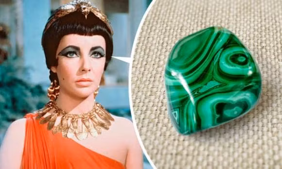 10 minh chung nguoi Ai Cap anh huong den trang diem va lam dep