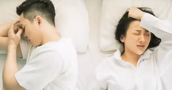 Đêm tân hôn nằm vật vì mệt, chồng tôi tiết lộ sự thật sốc Dem tan hon nam vat vi met, chong toi tiet lo su that soc