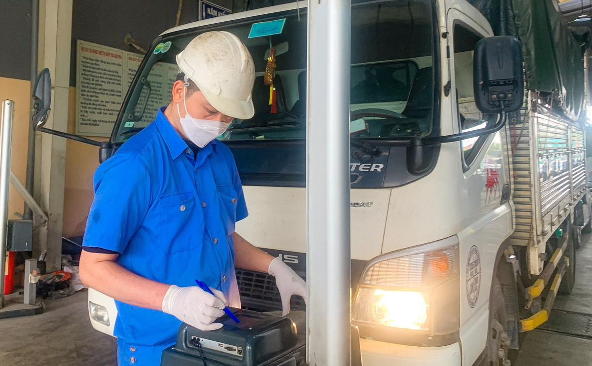 Bo GTVT de xuat mien kiem dinh lan dau cho xe co gioi moi