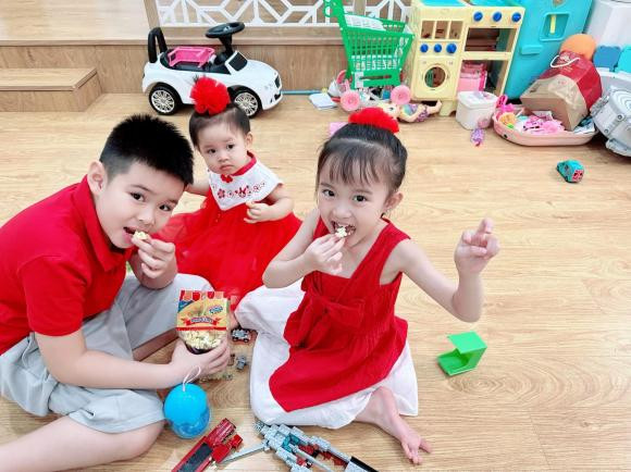 Vy Oanh trang tri biet thu long lay don Tet