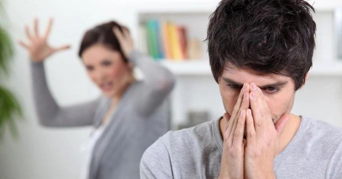 Tu cuon so, toi theo chong ra cong vien va su that dong troi