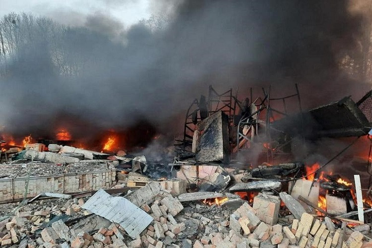 Canh hoang tan, do nat o Ukraina sau khi bi Nga khong kich-Hinh-8