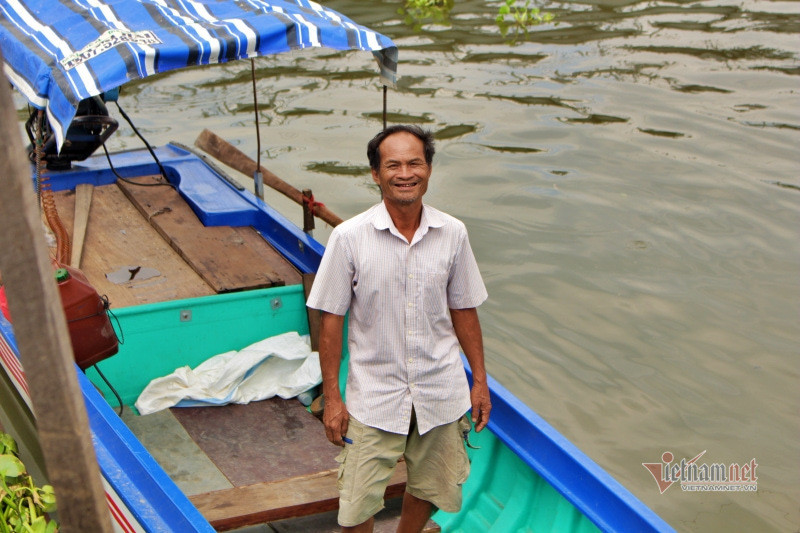 Ngoi nha khong vach ben song cua nguoi dan ong 40 nam cuu nguoi nhay cau-Hinh-6
