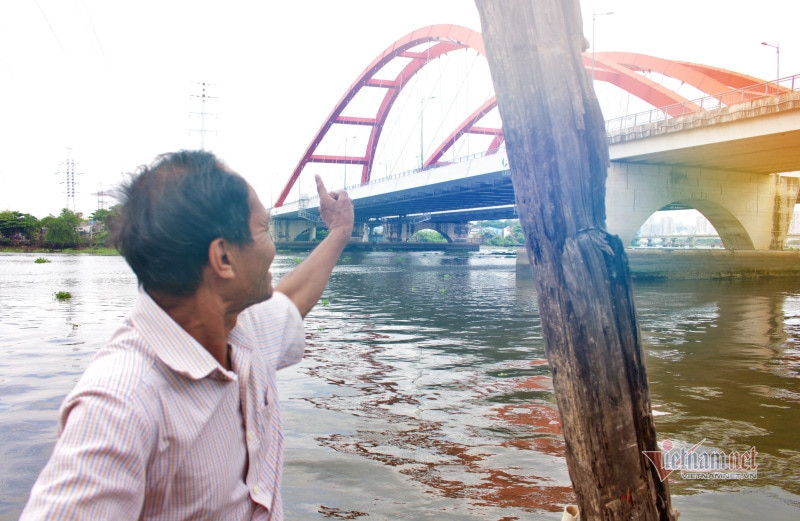 Ngoi nha khong vach ben song cua nguoi dan ong 40 nam cuu nguoi nhay cau-Hinh-4