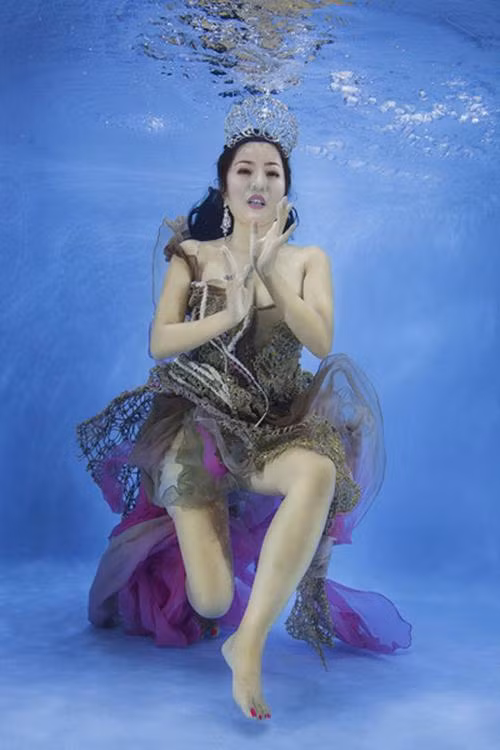 Bức ảnh của Thúy Nga khiến cư dân mạng "cạn lời".