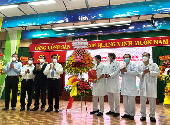 Qua dai dich Covid-19, nganh y vua tam huyet vua y chi manh me-Hinh-3