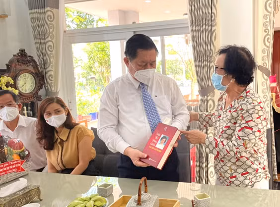 Qua dai dich Covid-19, nganh y vua tam huyet vua y chi manh me-Hinh-2