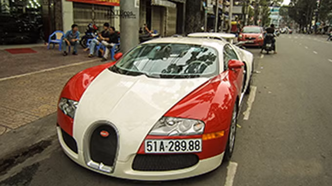 Nói về độ chịu chơi và mức chi tiền khủng, các tay mê xe hơi Việt Nam tỏ ra không hề “kém cạnh” cao thủ ở châu Âu và các nước giàu khác trên thế giới.