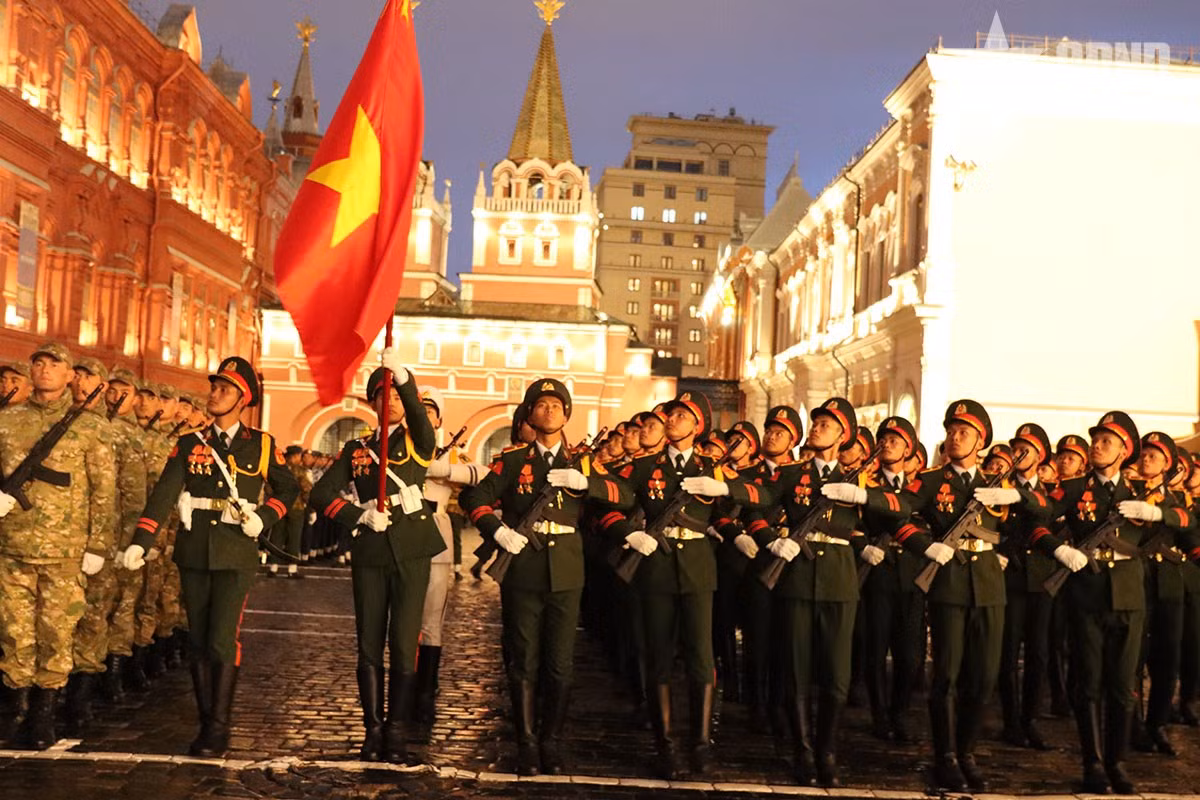 Doan Quan doi nhan dan Viet Nam hop luyen tai Quang truong Do-Hinh-2