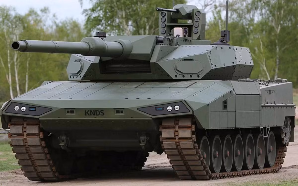 Leopard 2 ARC 3.0 chu trong kha nang chong UAV va xe tang