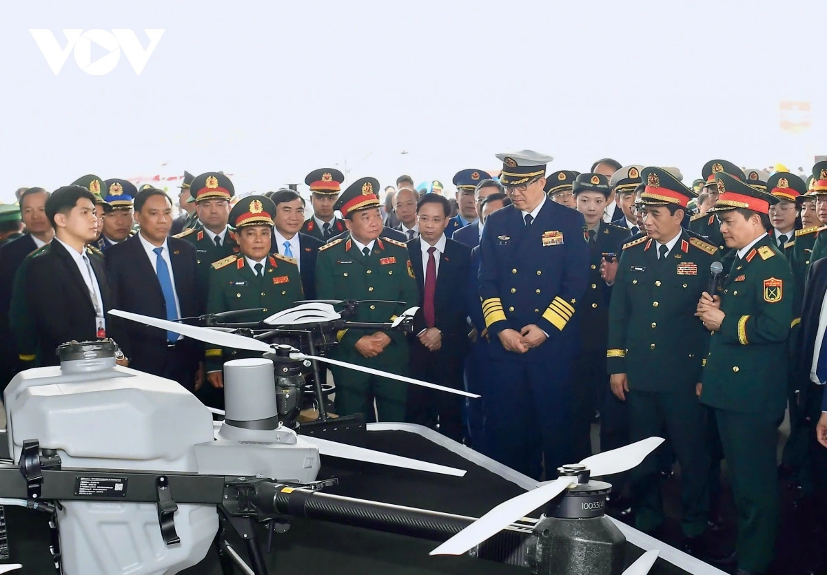 Dấu ấn Giao lưu hữu nghị biên giới quốc phòng Việt Nam - Trung Quốc lần thứ 9 - Hình 21 Dau an Giao luu huu nghi bien gioi quoc phong Viet Nam - Trung Quoc lan thu 9-Hinh-21