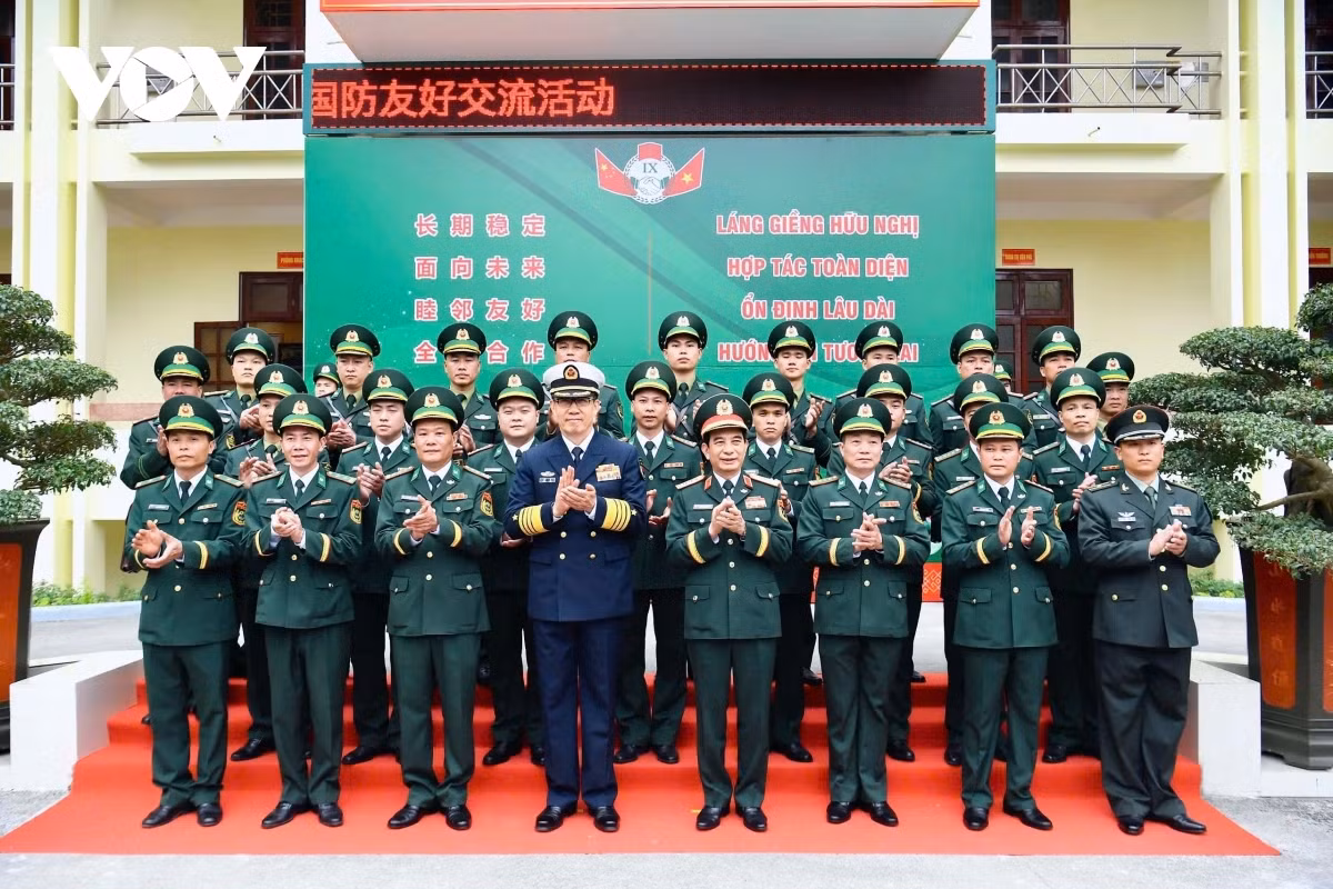 Dau an Giao luu huu nghi bien gioi quoc phong Viet Nam - Trung Quoc lan thu 9-Hinh-18