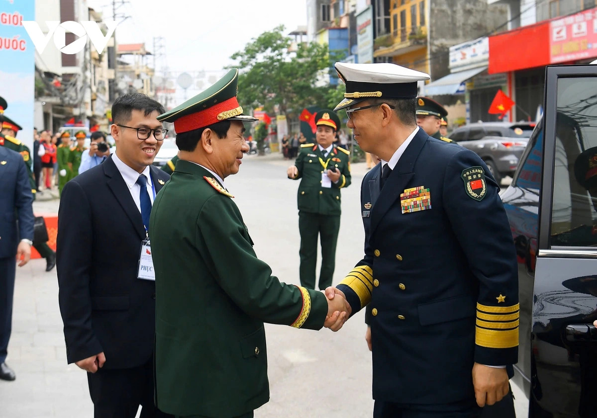 Viet Nam va Trung Quoc day manh hop tac toan dien ve quoc phong