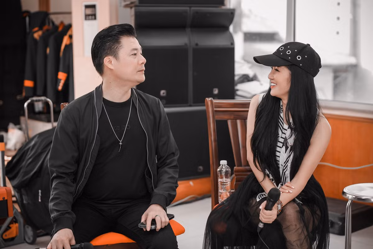 Hong Nhung nho ve buc tranh cua “anh Trinh Cong Son“-Hinh-3