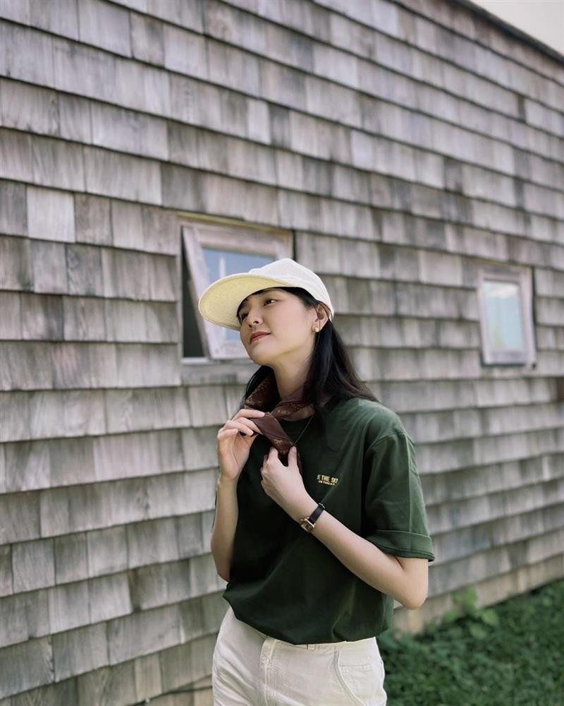 Gu an mac bi che kem cua Hai Tu xuat trong MV Son Tung M-TP-Hinh-6