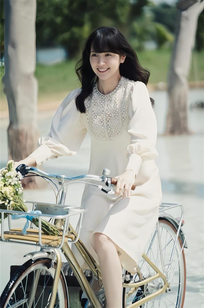 Gu an mac bi che kem cua Hai Tu xuat trong MV Son Tung M-TP-Hinh-4