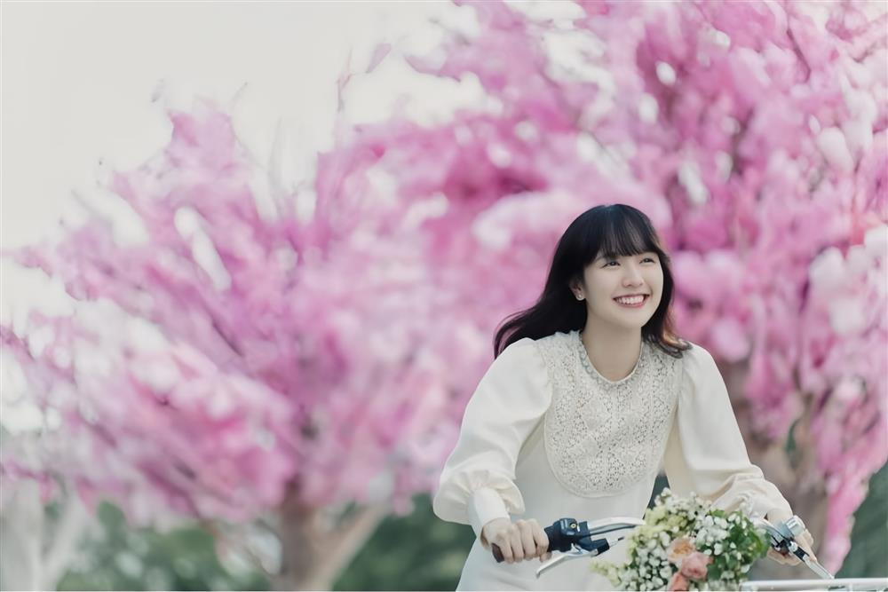 Gu an mac bi che kem cua Hai Tu xuat trong MV Son Tung M-TP