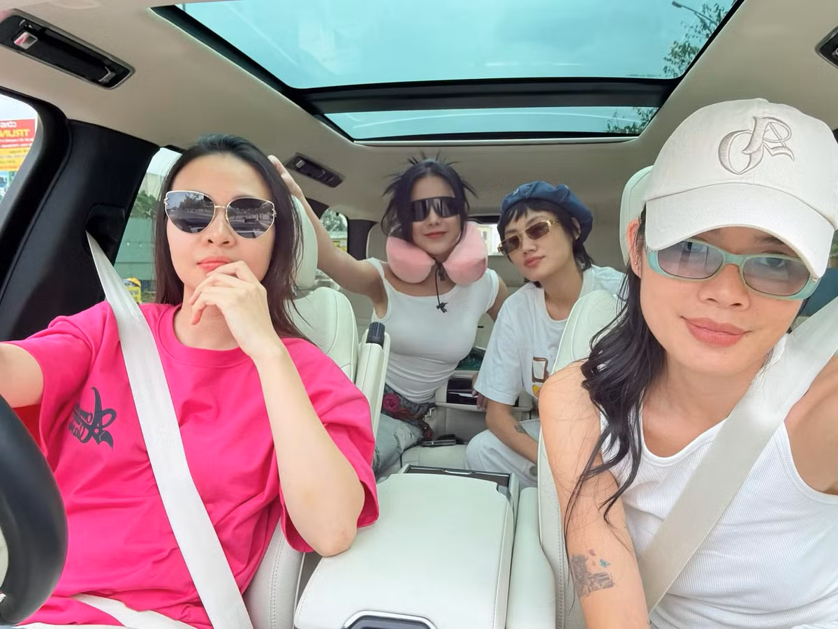 Diep Lam Anh dien bikini nho xiu khoe than hinh boc-Hinh-2