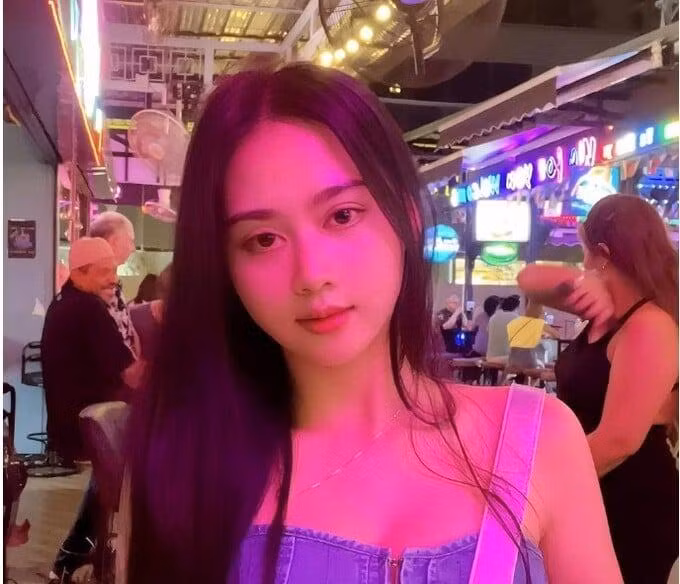 Gương mặt trẻ măng, thời trang quyến rũ của bạn gái Hoài Lâm - Hình 6 Guong mat tre mang, thoi trang quyen ru cua ban gai Hoai Lam-Hinh-6