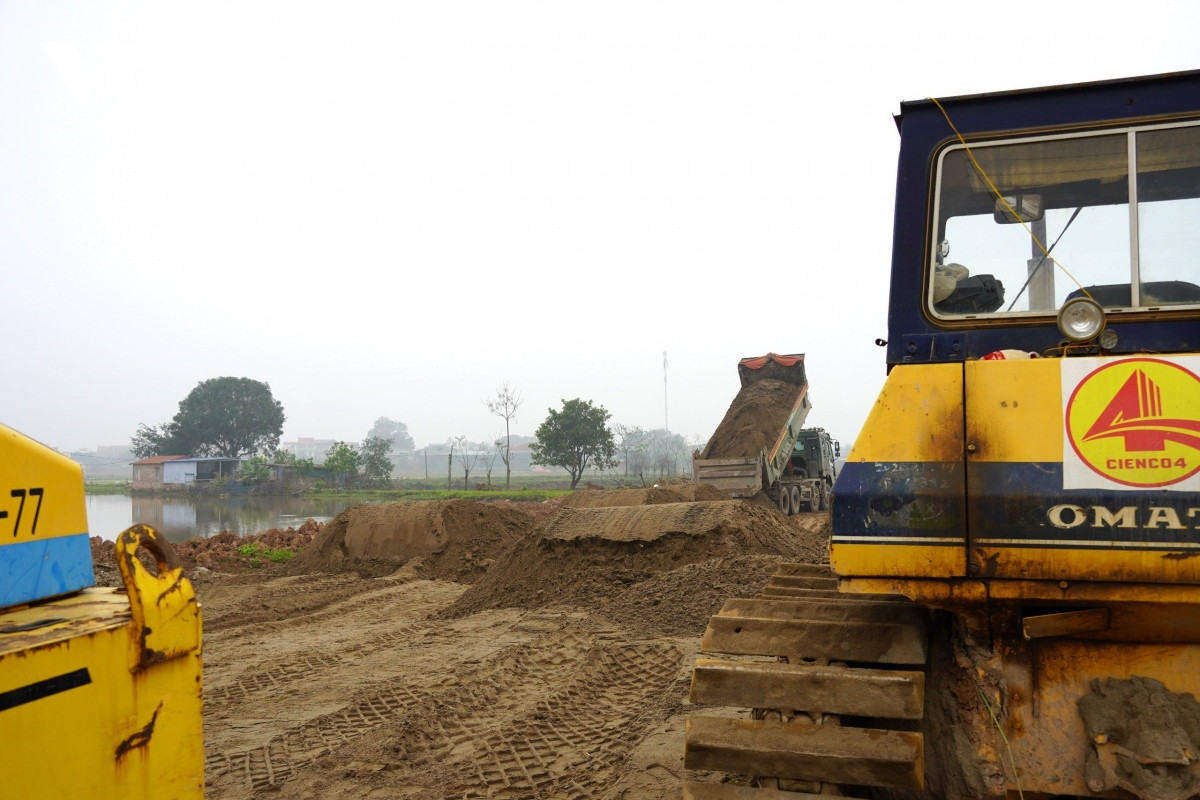 Vướng công trình, đường Vành đai 4 có nguy cơ chậm tiến độ - Hình 13 Vuong cong trinh, duong Vanh dai 4 co nguy co cham tien do-Hinh-13