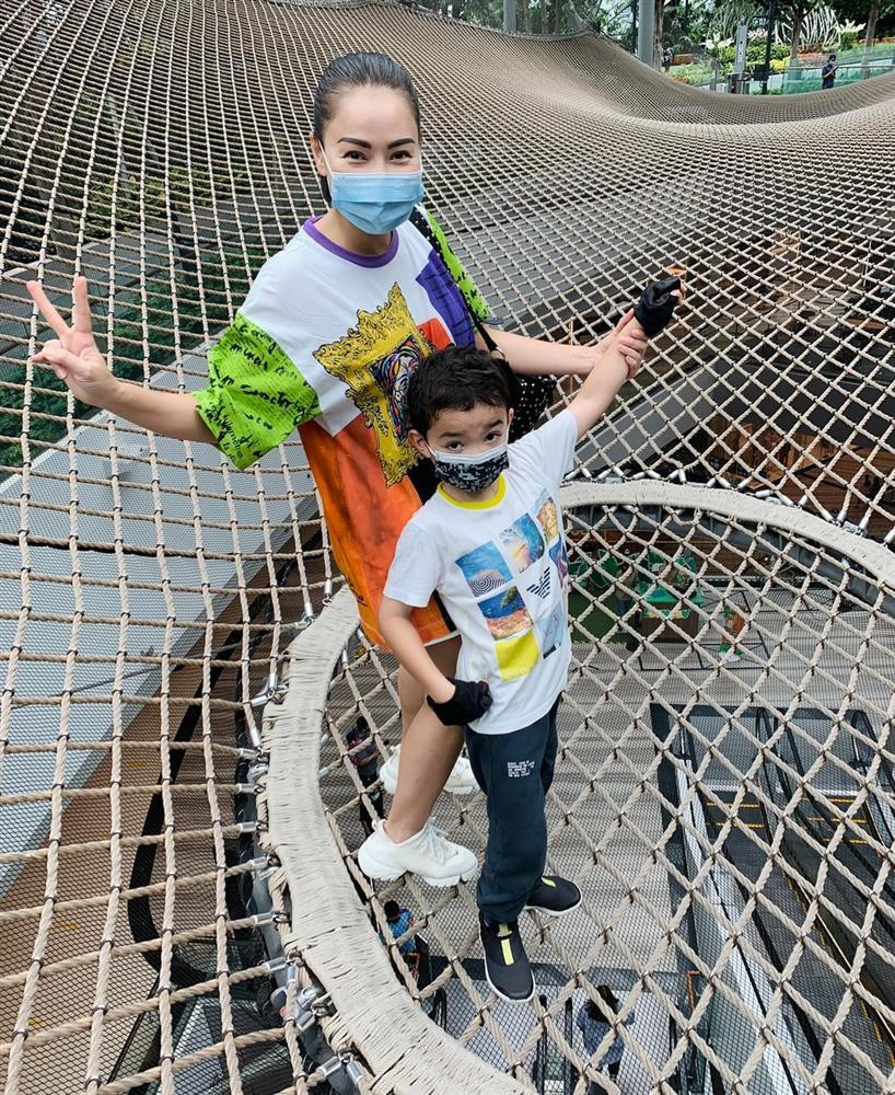 Ca sĩ Thu Minh được chồng ngoại quốc cưng chiều - Hình 6 Ca si Thu Minh duoc chong ngoai quoc cung chieu-Hinh-6