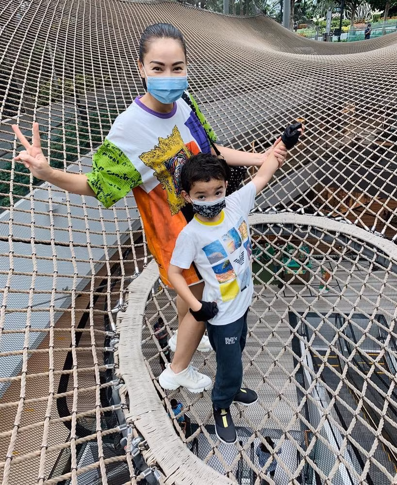 Ca si Thu Minh duoc chong ngoai quoc cung chieu-Hinh-6