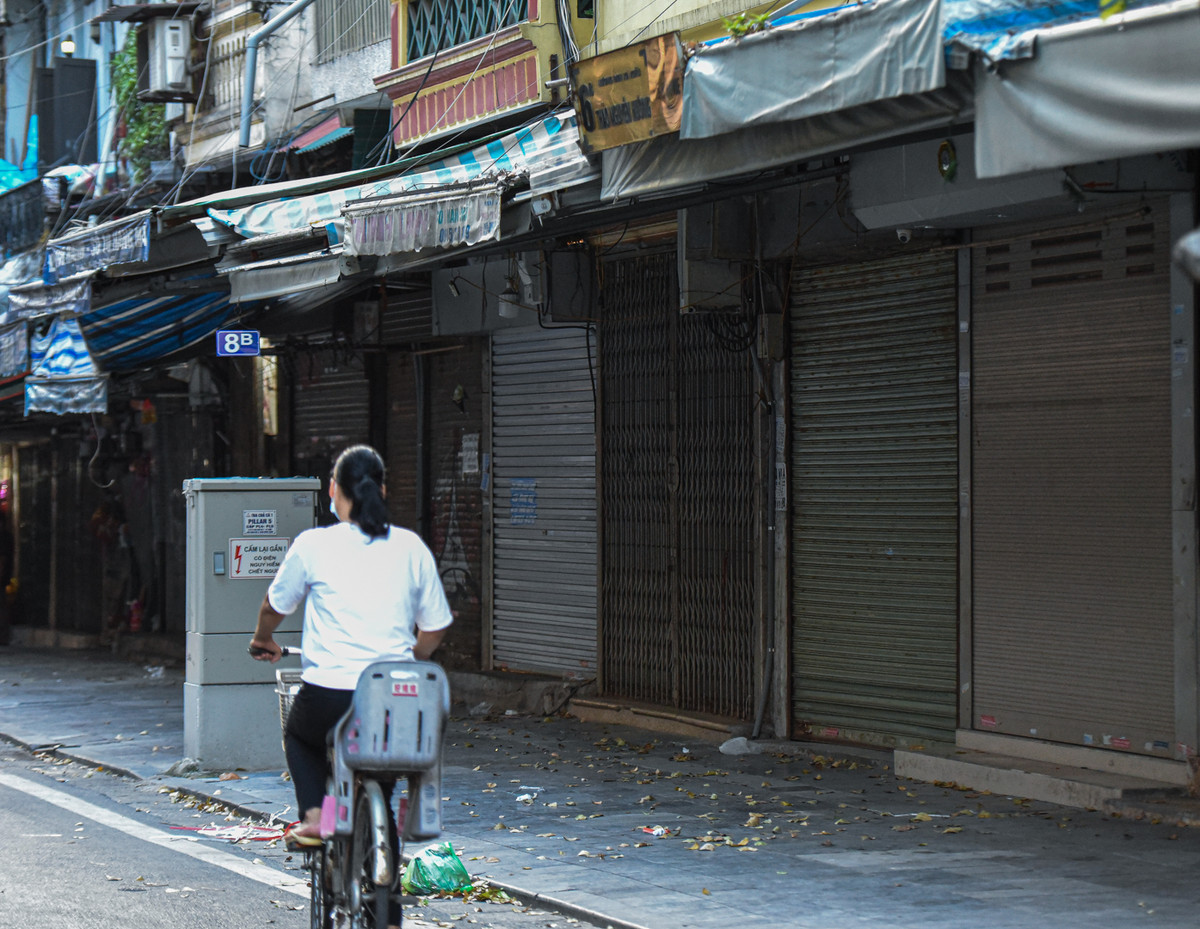 Chua tung thay o pho Trung Thu: Thoat vang thoat dong-Hinh-8