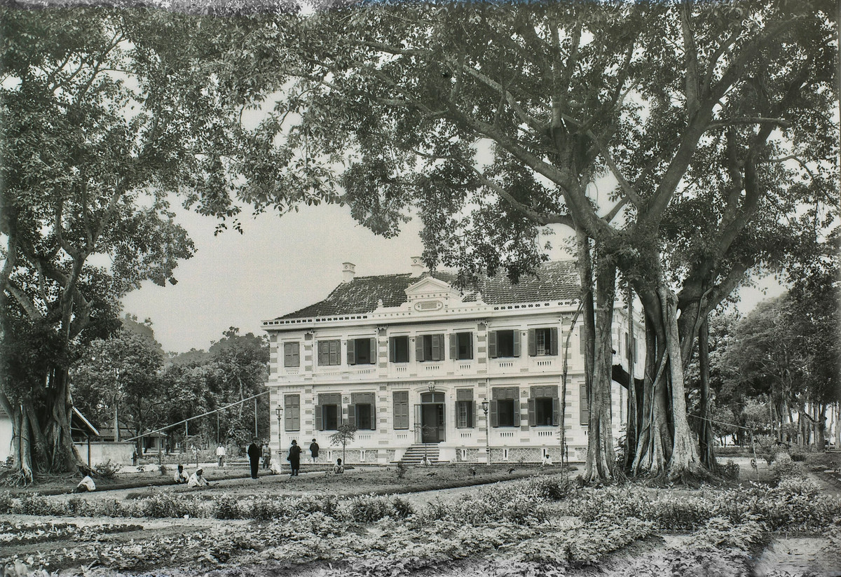 Một góc nhìn khác về Dinh Công sứ. Khu vực này ngày nay là Tỉnh ủy Thái Bình.