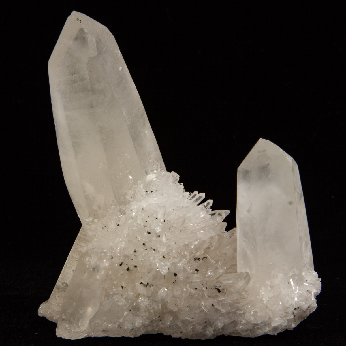 Thạch anh sữa là loại thạch anh (đioxit silic) màu trắng mờ rất phổ biến, có ở tất cả các loại đá và mạch nhiệt dịch.