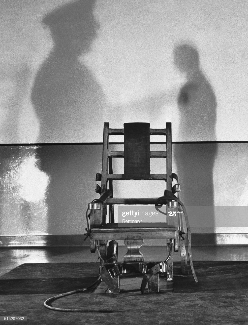 Hình thức xử tử phổ biến thời bấy giờ là treo cổ – tội nhân sẽ bị treo lơ lửng trong vòng 30 phút trước khi chết vì ngạt thở.