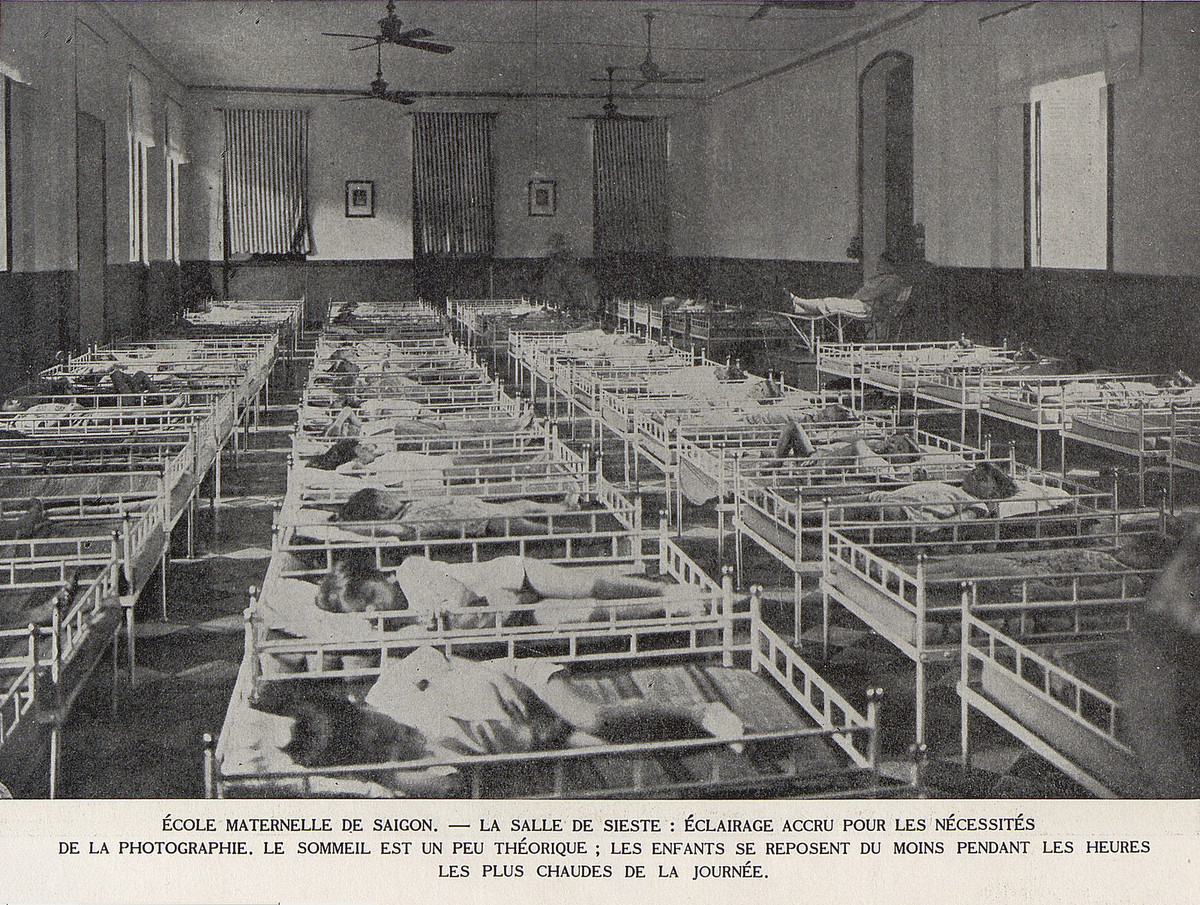 Phòng ngủ trưa của trường mẫu giáo Sài Gòn.