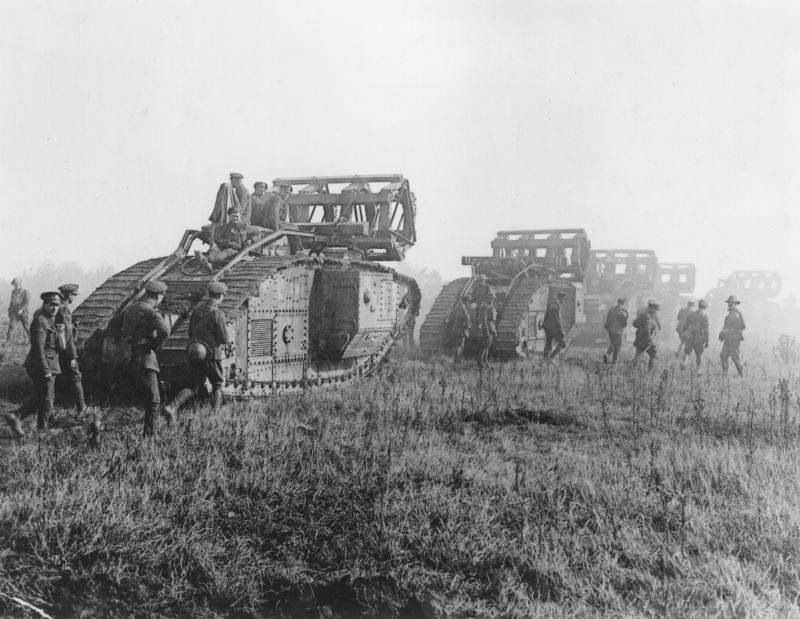 Không chỉ vậy, các xe tăng thường bị sa lầy trong địa hình bùn lầy của Mặt trận phía Tây vào mùa thu và mùa đông, làm cho chúng trở nên vô dụng hoàn toàn.