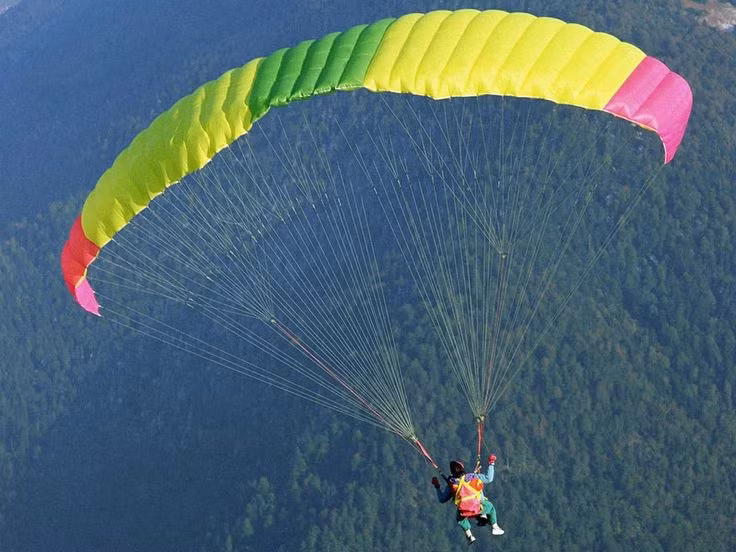 Ông qua đời trong một vụ tai nạn khinh khí cầu năm 1823 khi đang chuẩn bị thử nghiệm một chiếc dù mới. Kể từ đó, dù vẫn liên tục được hoàn thiện để có diện mạo như ngày nay.