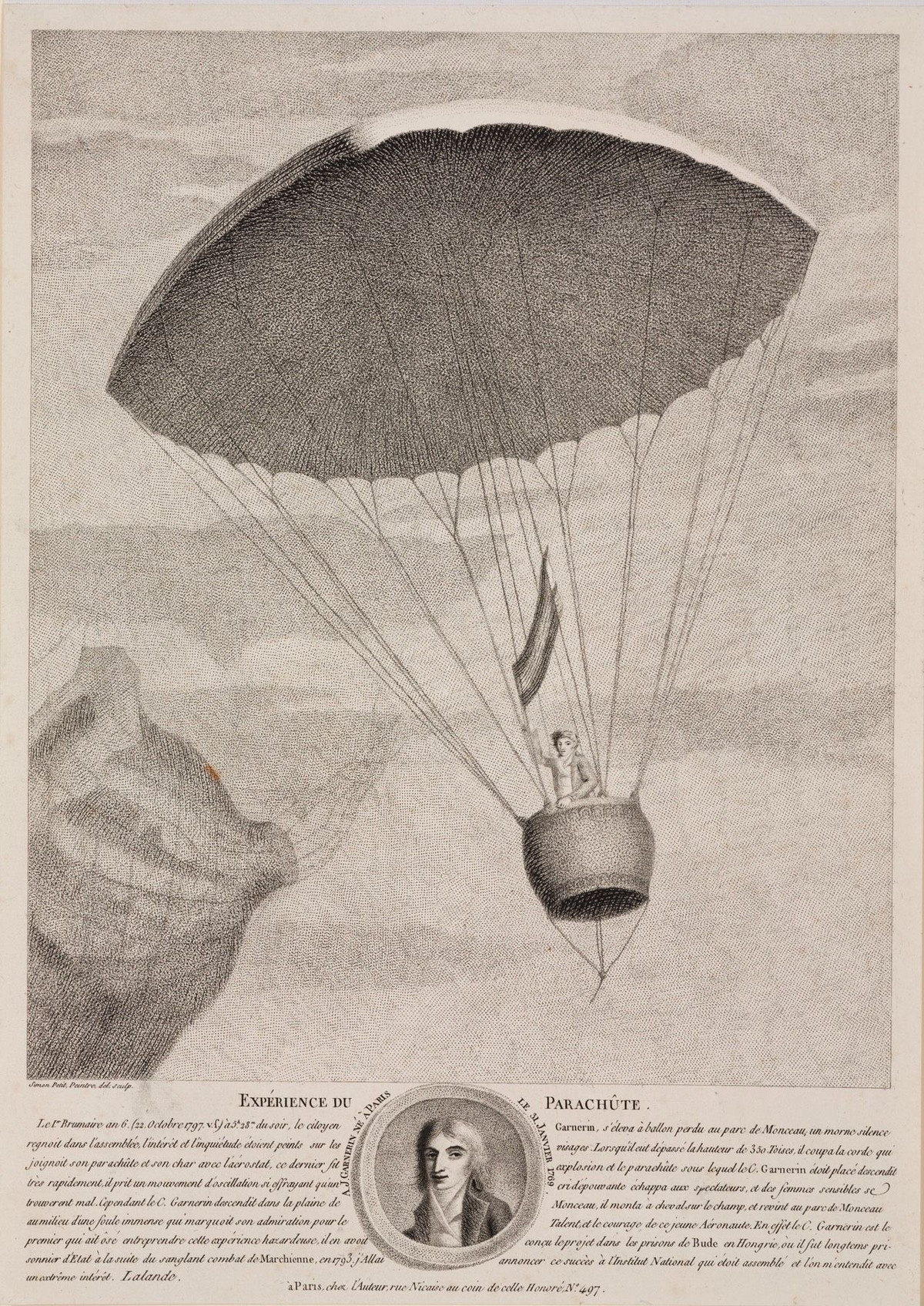 Ngày 22/10/1797, Garnerin gắn chiếc dù cùng giỏ vào một khí cầu hydro và bay lên độ cao 975 mét. Sau đó, ông trèo vào giỏ và cắt đứt nó khỏi khinh khí cầu.