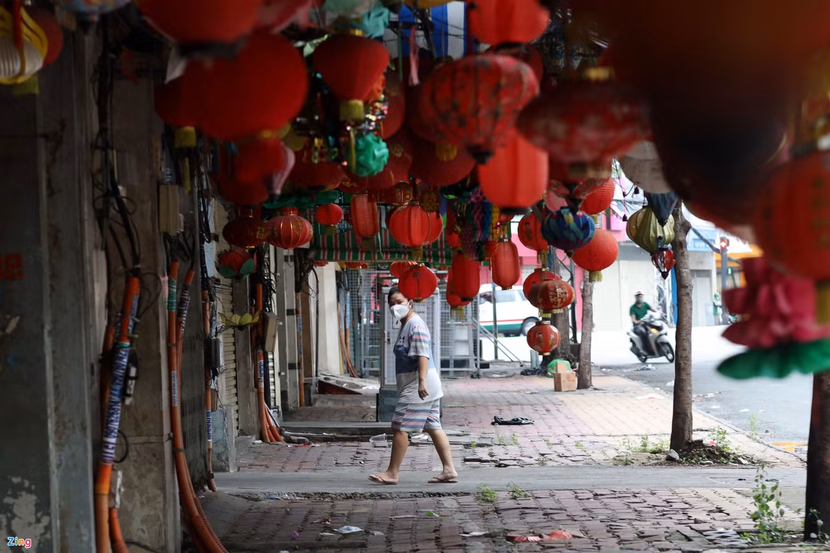 Anh tuan: Tiem dien thoai ban rau cu qua-Hinh-5