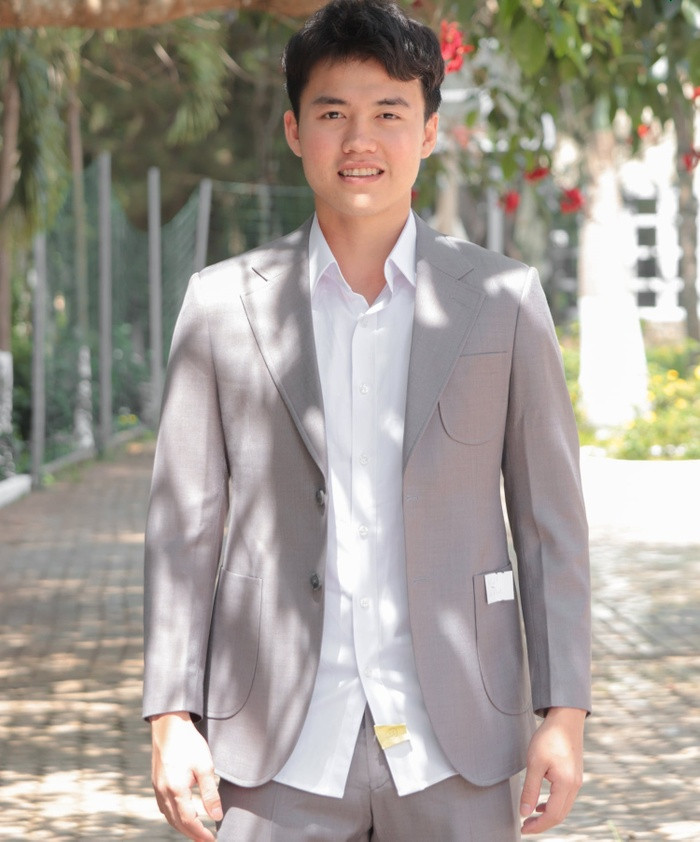 'Chủ tịch' Văn Toàn, Tuấn Anh và dàn sao HAGL diện vest cực ngầu - Hình 5 'Chu tich' Van Toan, Tuan Anh va dan sao HAGL dien vest cuc ngau-Hinh-5