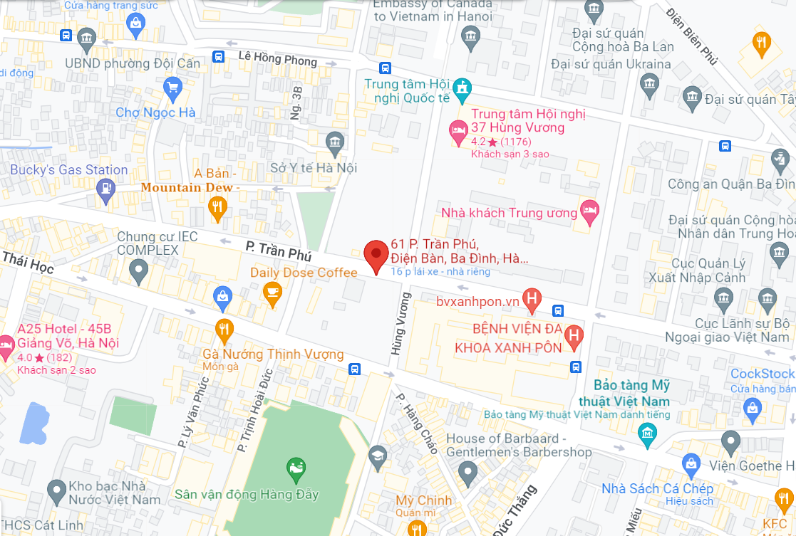 Dự án có 4 mặt tiền Trần Phú, Hùng Vương, Nguyễn Thái Học và Lê Trực. Ngay bên trái là tòa nhà 8B Lê Trực. Ảnh: Google Maps.