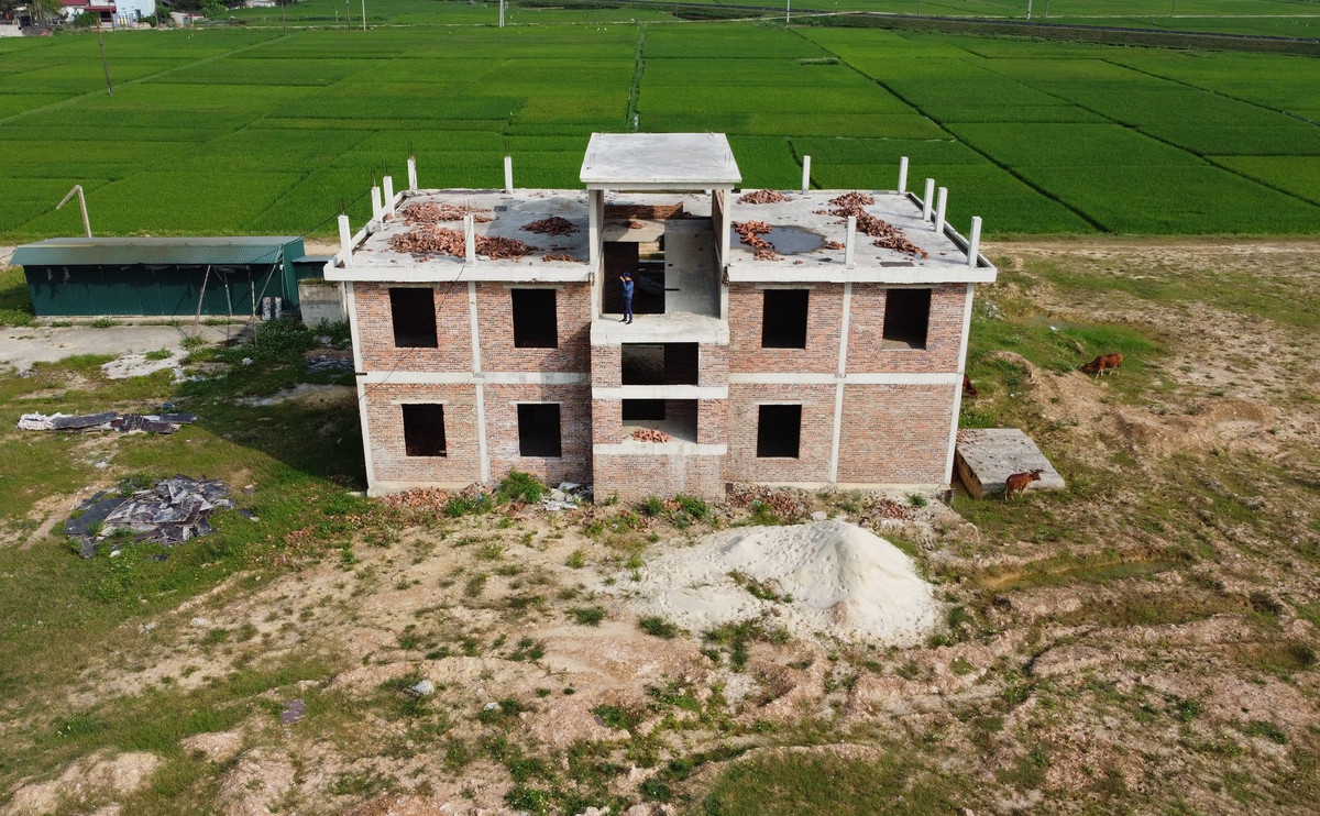 Làm việc với chính quyền huyện Nông Cống hồi tháng 10/2020, đại diện chủ đầu tư cam kết dự án sẽ được thực hiện từ 11/2020, dự kiến hoàn thành trong 6/2021. Tỉnh Thanh Hóa sau đó gia hạn cho chủ đầu tư đến 9/2021 phải hoàn thành và đưa nhà máy vào hoạt động. Tuy nhiên, dự án vẫn ì ạch cho đến nay.