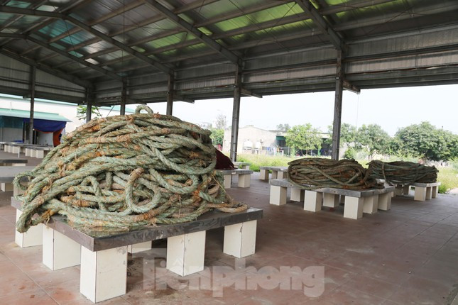 ...tập kết ngư cụ.