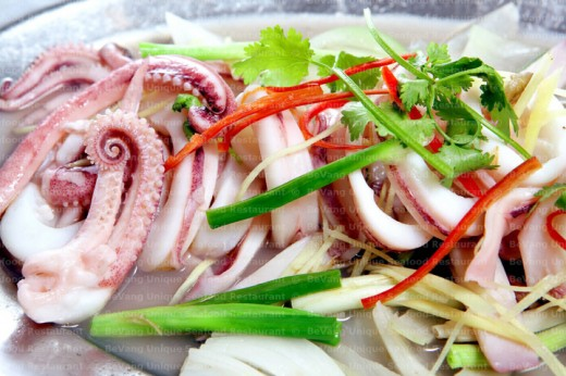 Thả thứ này vào hấp mực, món ăn hết sạch mùi tanh Tha thu nay vao hap muc, mon an het sach mui tanh