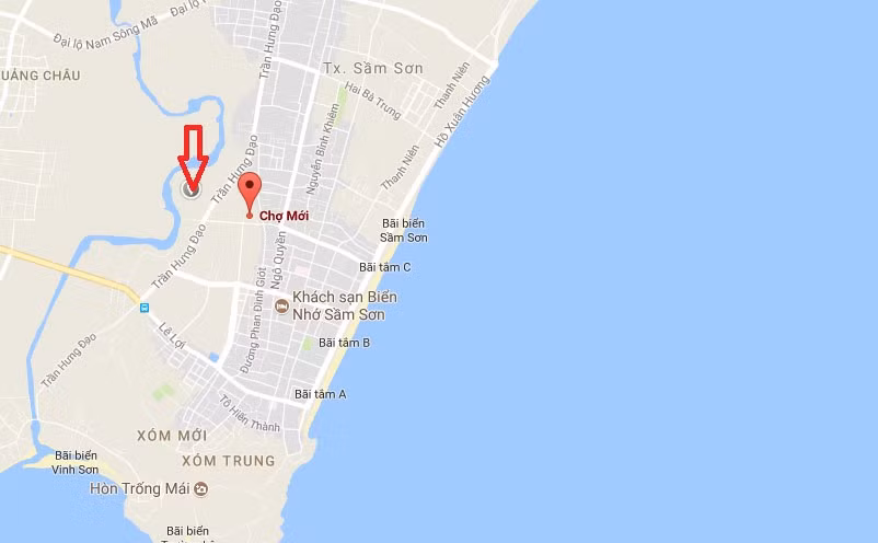 Vị trí của bãi rác (mũi tên đỏ). Ảnh: Google Maps.