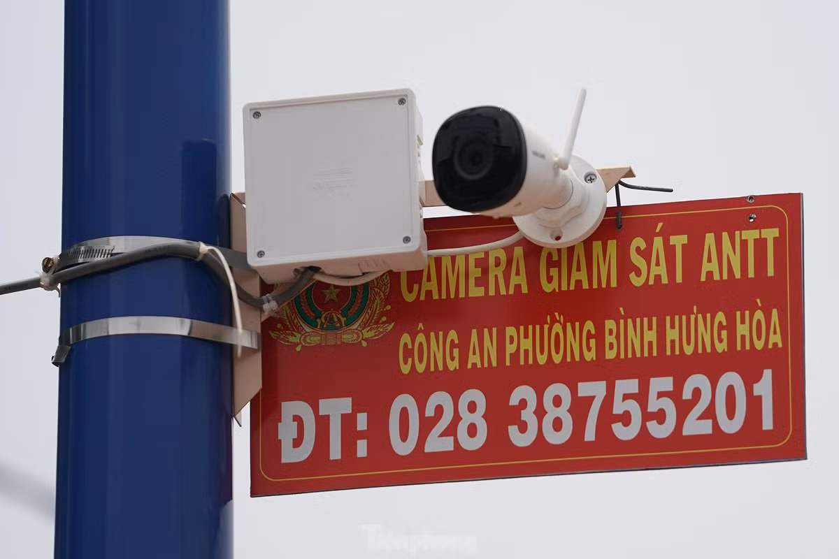 Hiện tuyến đường đã được gắn nhiều camera, đảm bảo an ninh trật tự trên địa bàn.