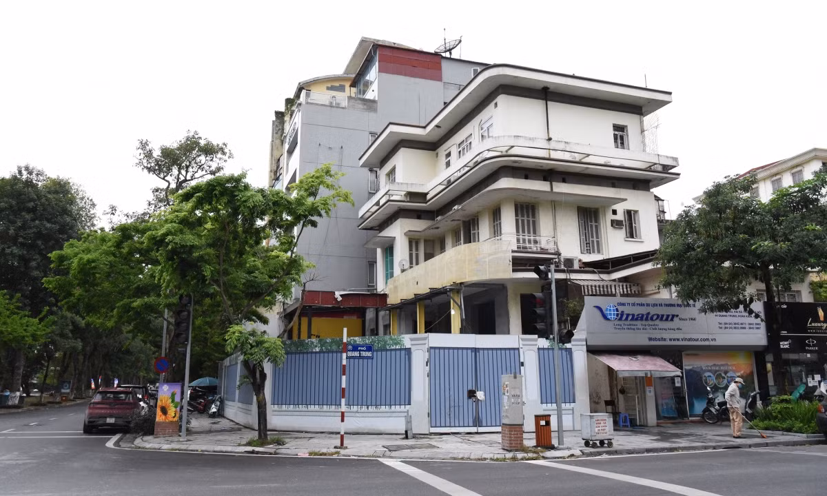 Biệt thự 54 Nguyễn Du thuộc danh mục không được bán hiện Công ty Du lịch Vinatour thuê