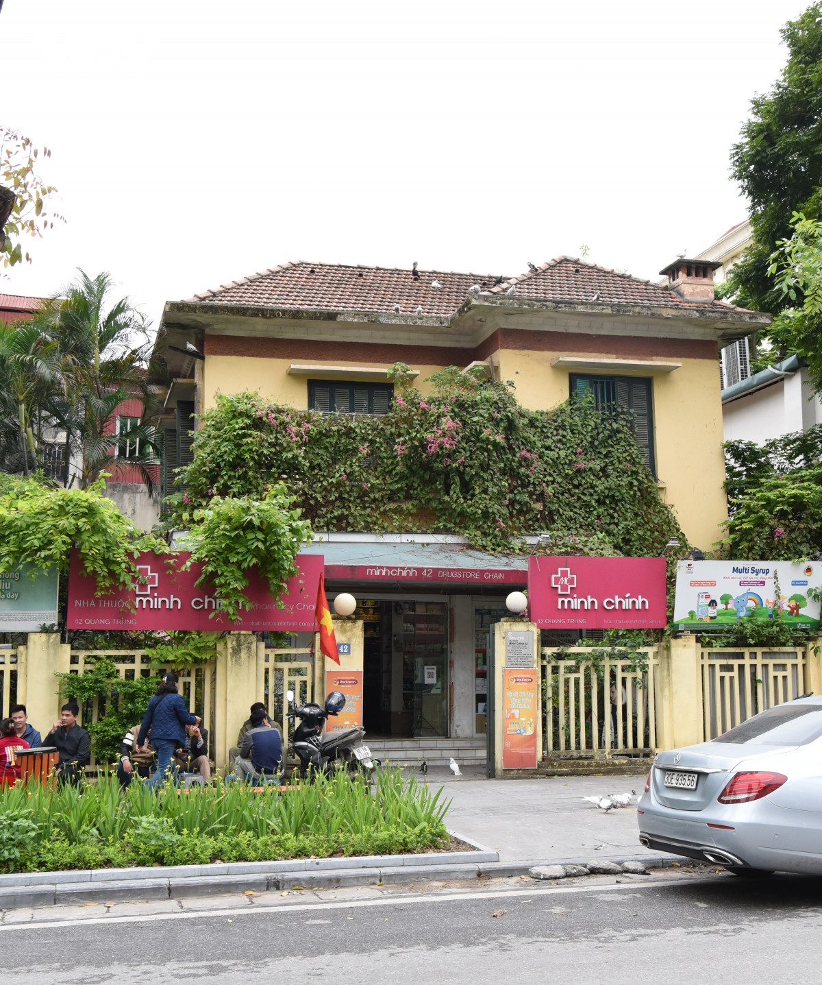 Biệt thự 42 Quang Trung...