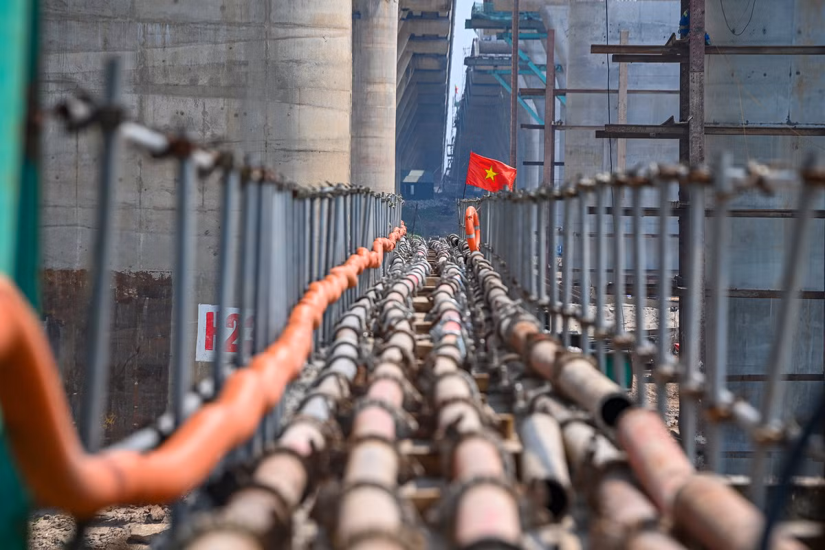 Dự kiến cầu Vĩnh Tuy 2 hoàn thành toàn bộ và đi vào khai thác từ tháng 6/2023.