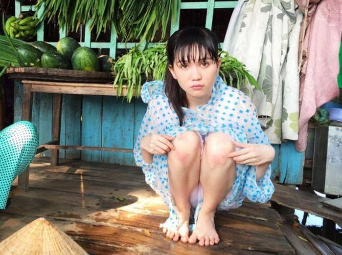 Một vài mỹ nhân Việt như Ngọc Trinh, Hà Hồ, Minh Hằng cũng có bàn chân "xấu kinh điển".