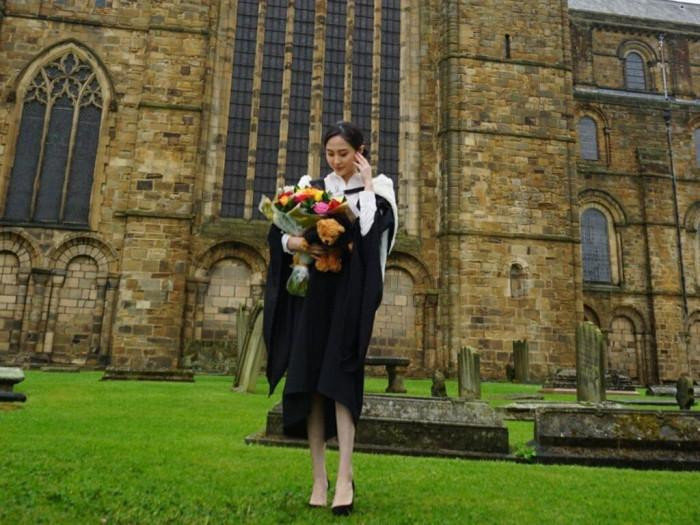 Ngắm một số hình ảnh của Á hậu Hong Kong Thiệu Sơ.