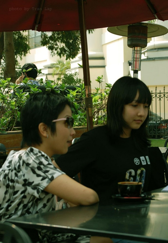 Diva Mỹ Linh chia sẻ tấm ảnh mình và con gái - Anna Trương được chụp bởi cố nhạc sĩ Trần Lập.